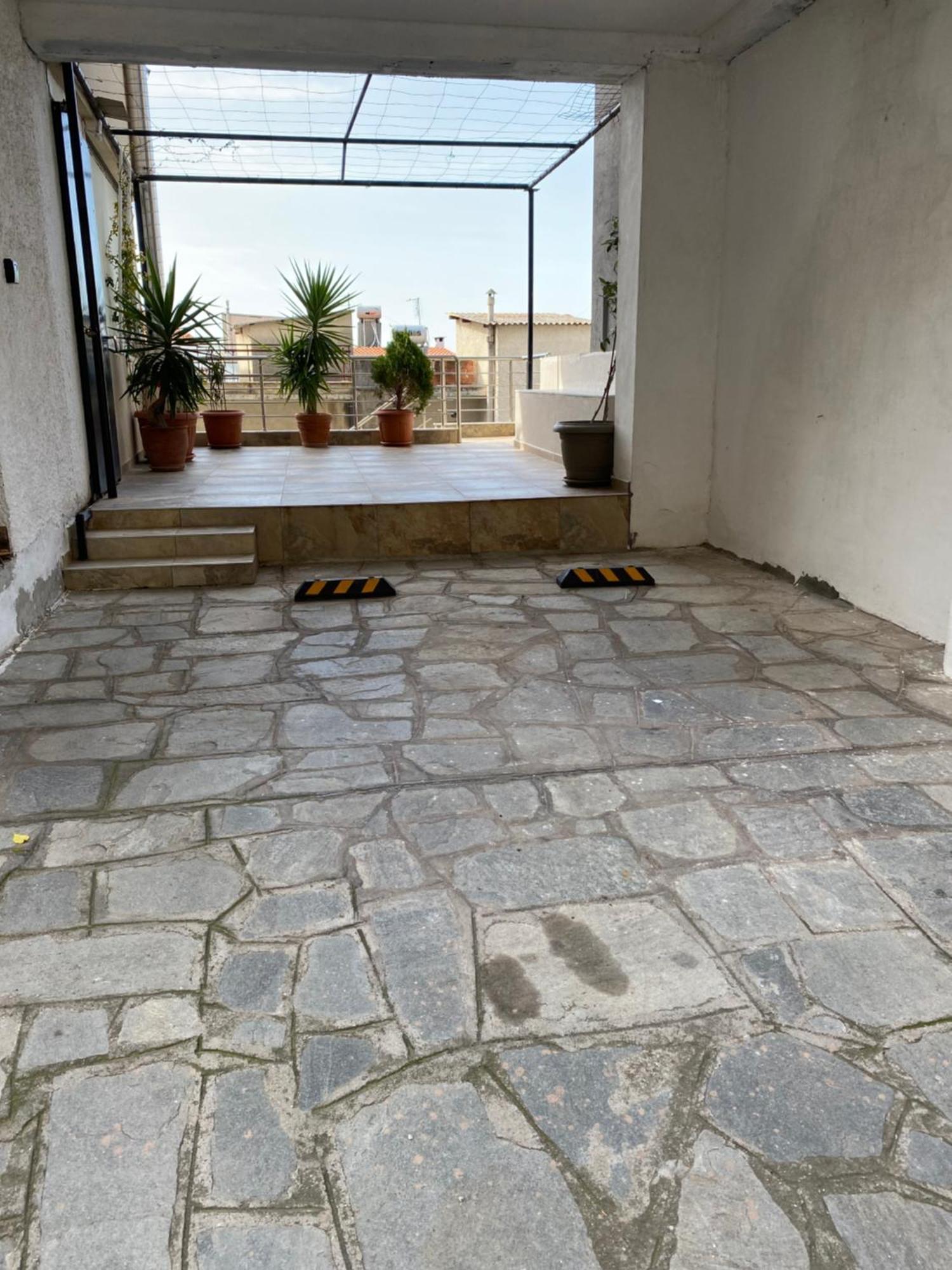Secret Garden Guesthouse Kavala Exterior photo